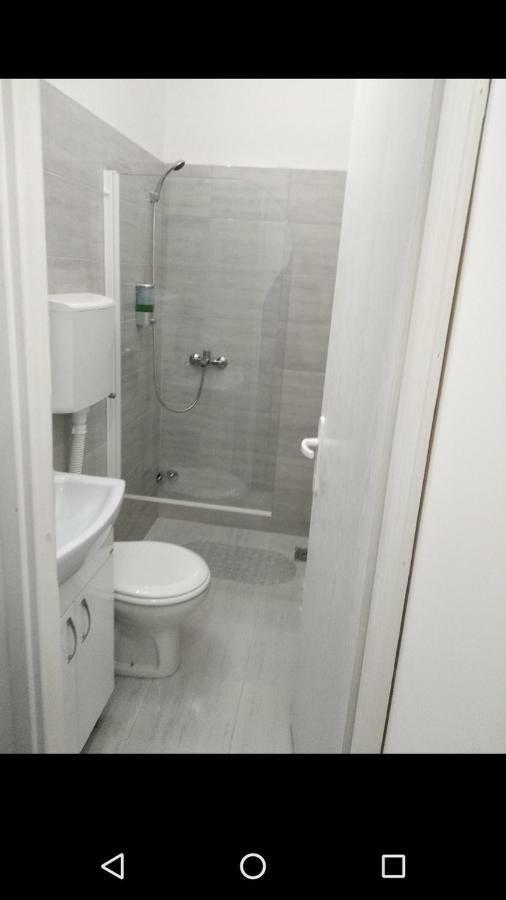 Apartmani Pinokio Ni Exterior foto