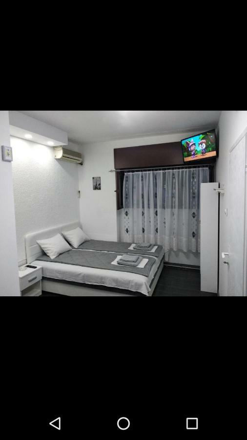 Apartmani Pinokio Ni Exterior foto